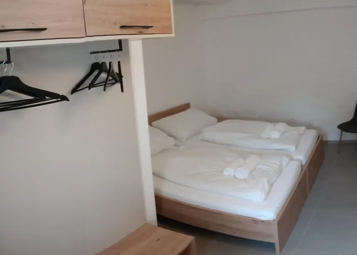 Nrv Twee-persoonskamer Met Gemeenschappelijke Keuken Möderbrugg